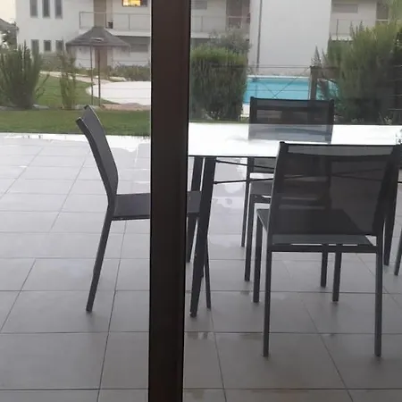 Oasis Lux T2 דירה
